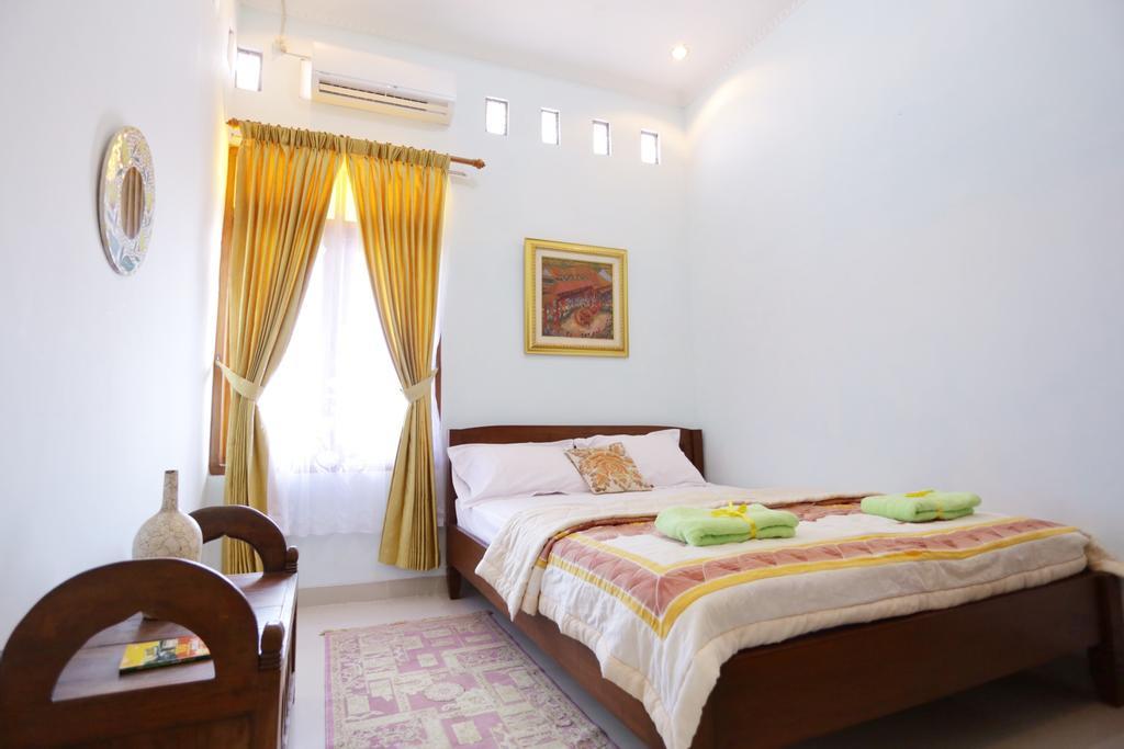 Griya Kedasih Guesthouse 日惹 外观 照片