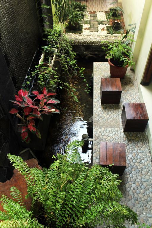 Griya Kedasih Guesthouse 日惹 外观 照片